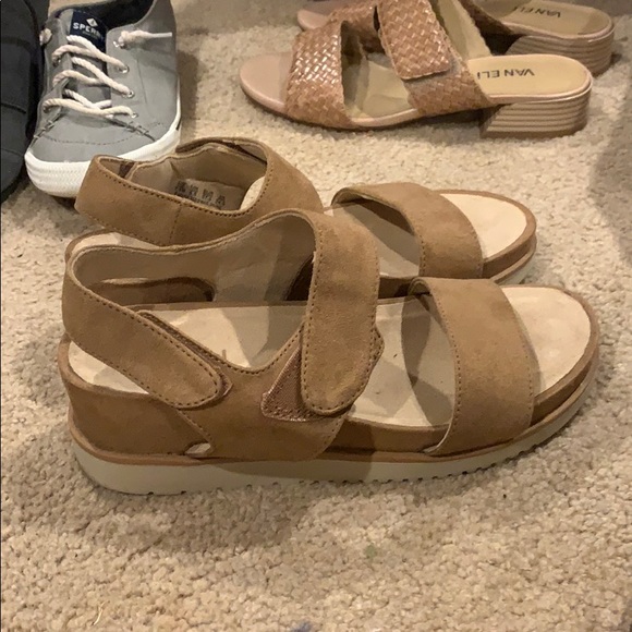 Sandals - Picture 2 of 2